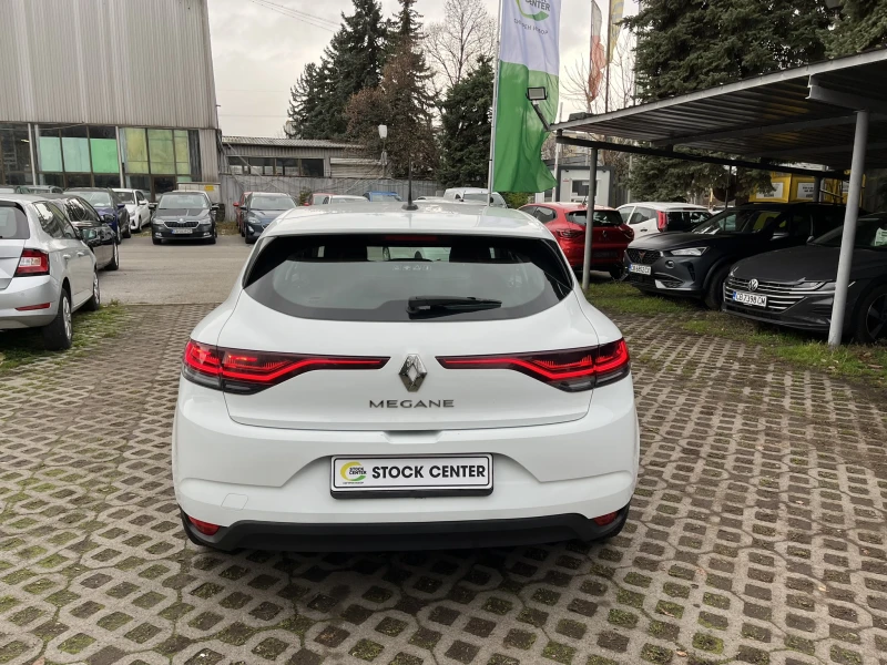 Renault Megane 1.5 dCi 115 к.с 6M/T, снимка 5 - Автомобили и джипове - 52665529