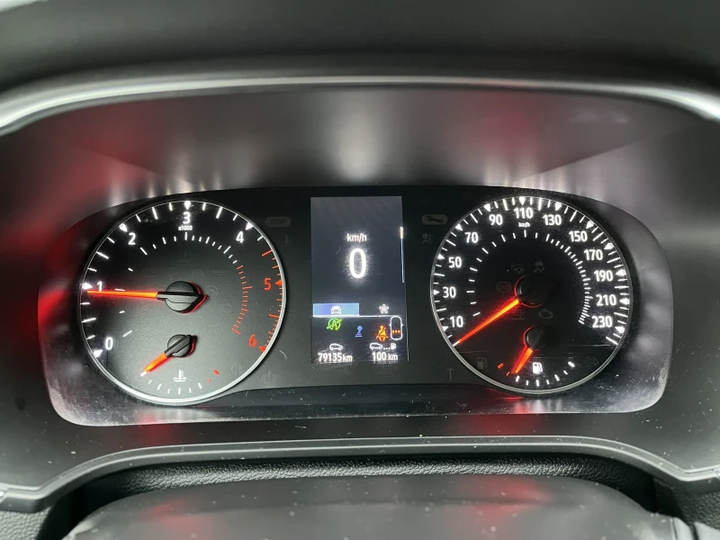 Renault Megane 1.5 dCi 115 к.с 6M/T, снимка 13 - Автомобили и джипове - 52665529