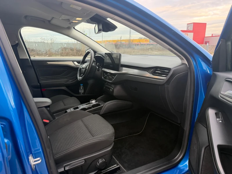 Ford Focus 1.5EcoBlue 115k.c. TITANIUM X, снимка 9 - Автомобили и джипове - 53596920
