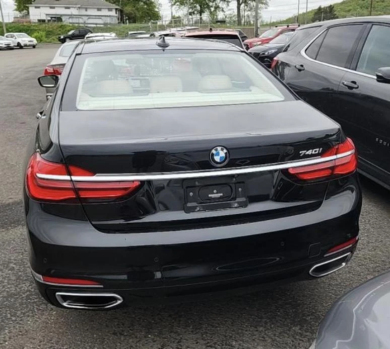 BMW 740 i B58/ФИКСИРАНА ЦЕНА ДО БГ! ОБДУХВАНЕ/HEAD-UP/ПАНО - изображение 5
