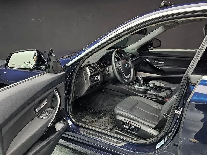 BMW 320 - САМО 30% АВАНС, снимка 10 - Автомобили и джипове - 55406685