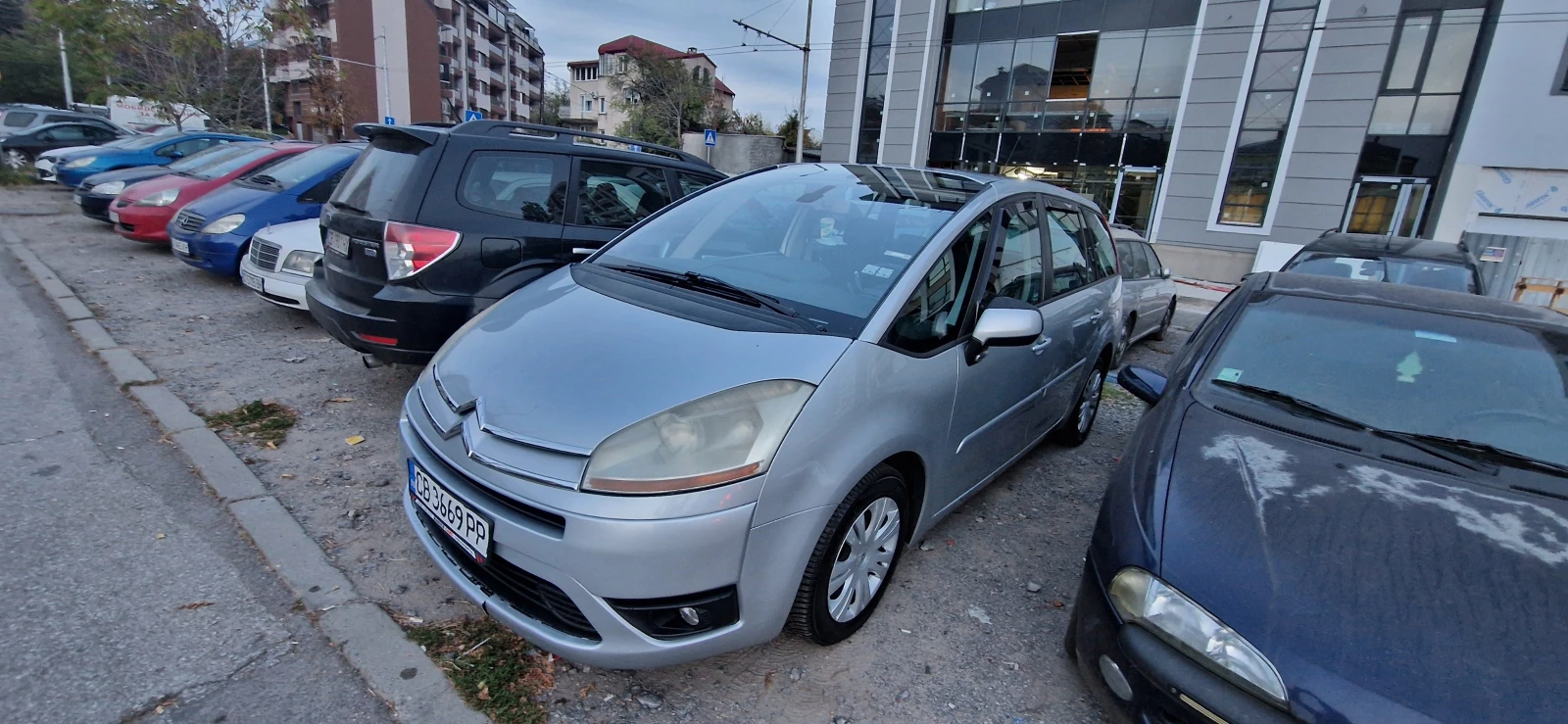 Citroen Grand C4 Picasso 1.6HDI - изображение 2