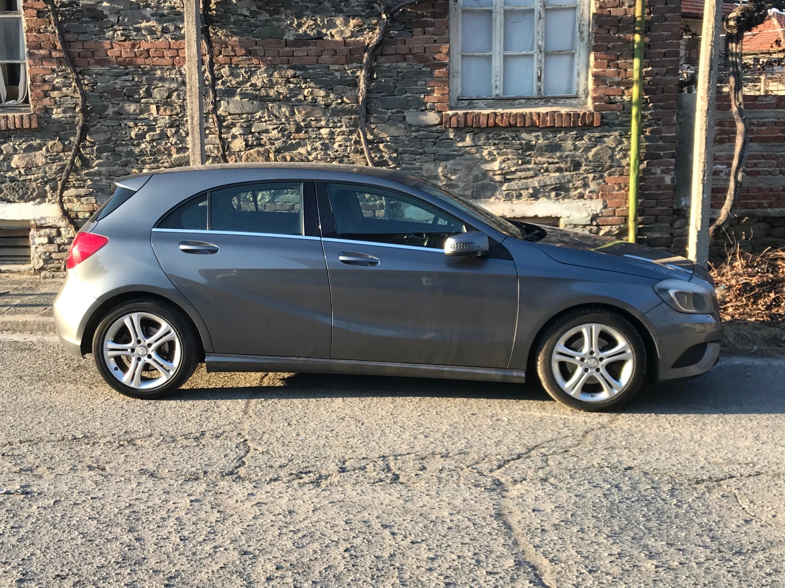 Mercedes-Benz A 200 W176 - изображение 5