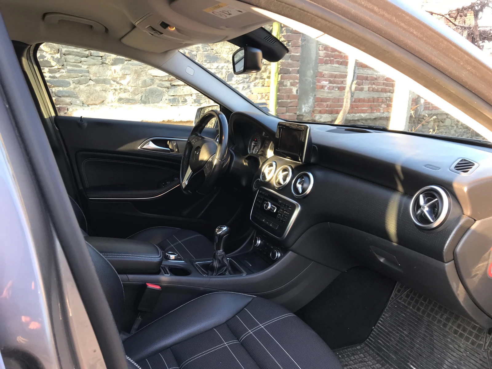 Mercedes-Benz A 200 W176 - изображение 6