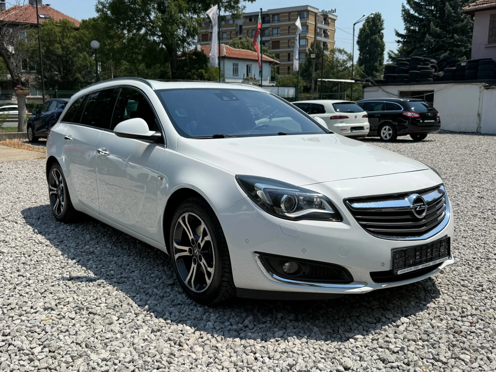 Opel Insignia 1.6XHT Cosmo - Facelift - АВТОМАТИК! - изображение 3