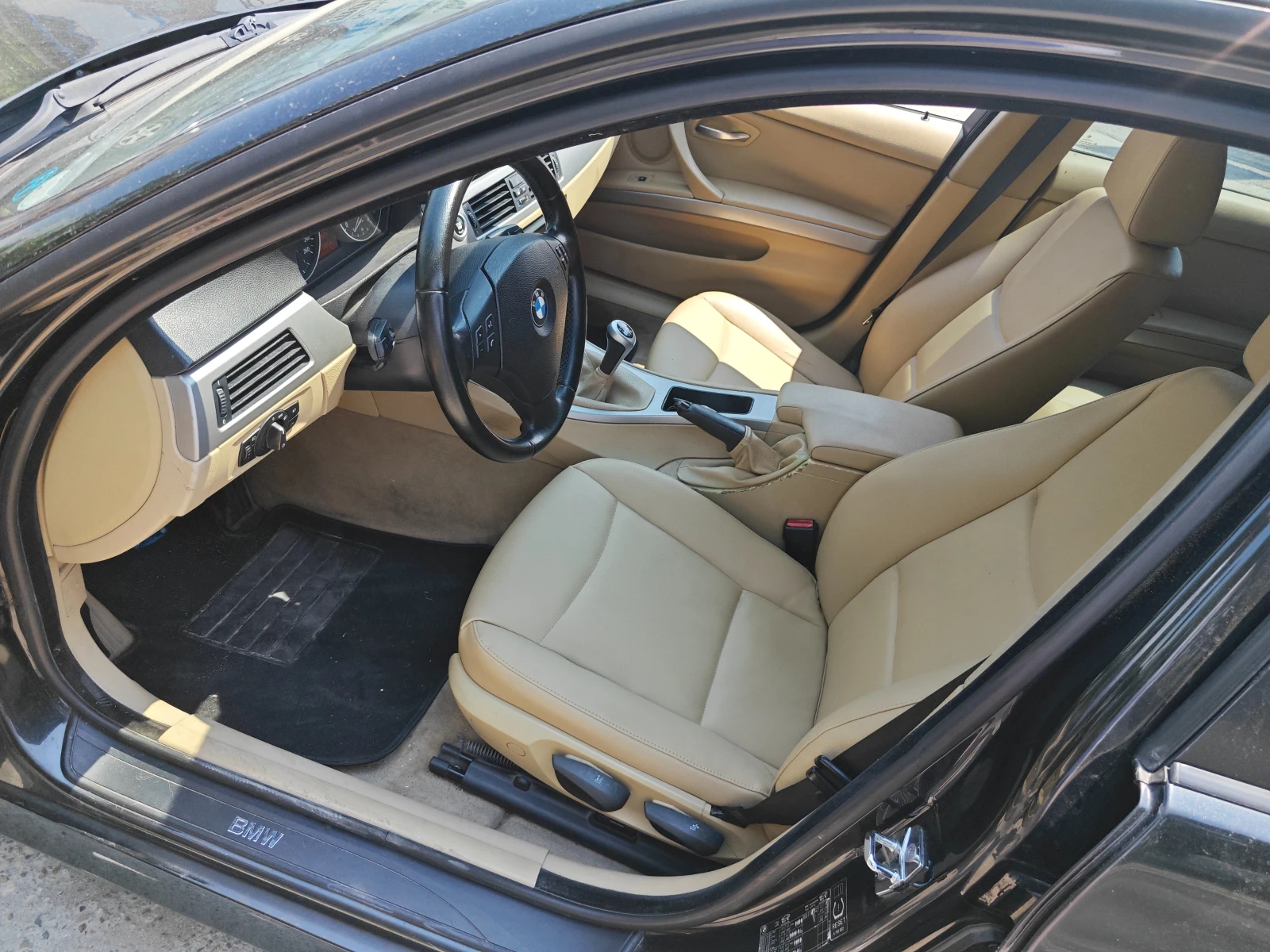BMW 320 d 163k.с.Седан 6ск - изображение 9
