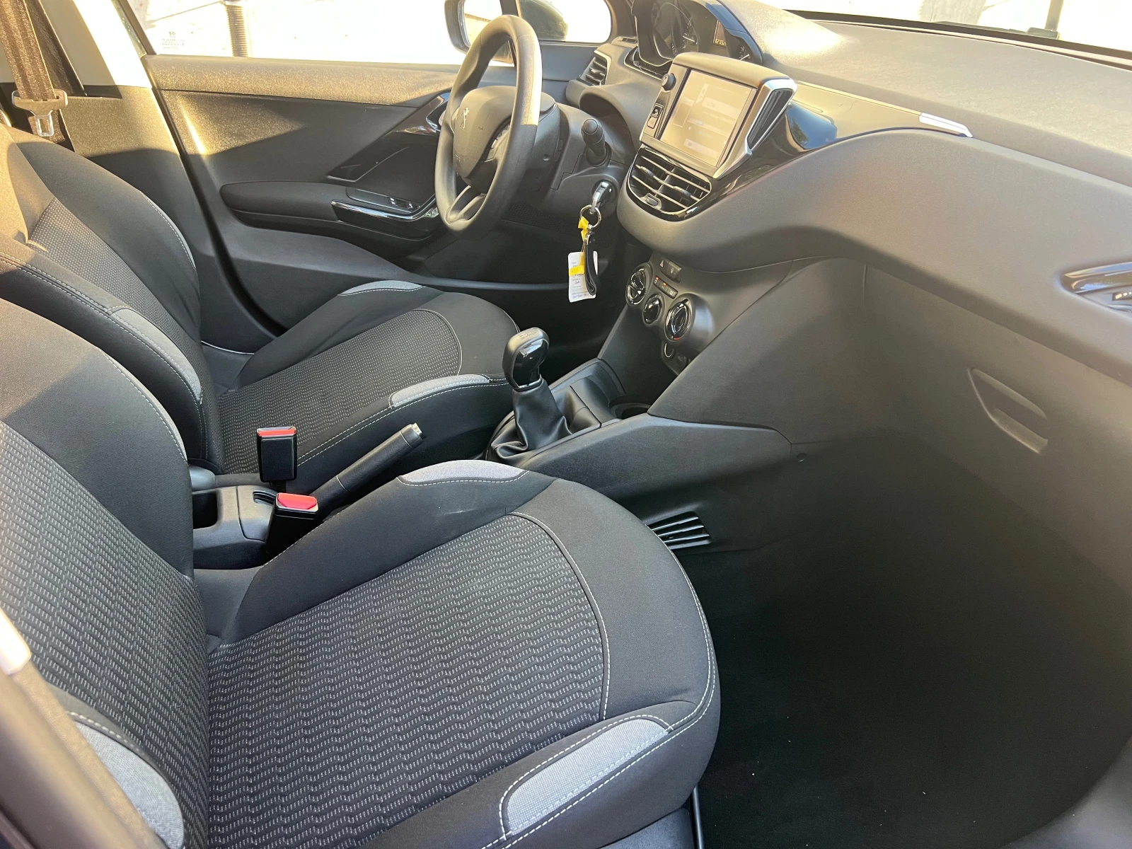 Peugeot 208 1.0 VTI LED* NAVI* CLIMA | Mobile.bg � ����������� 11