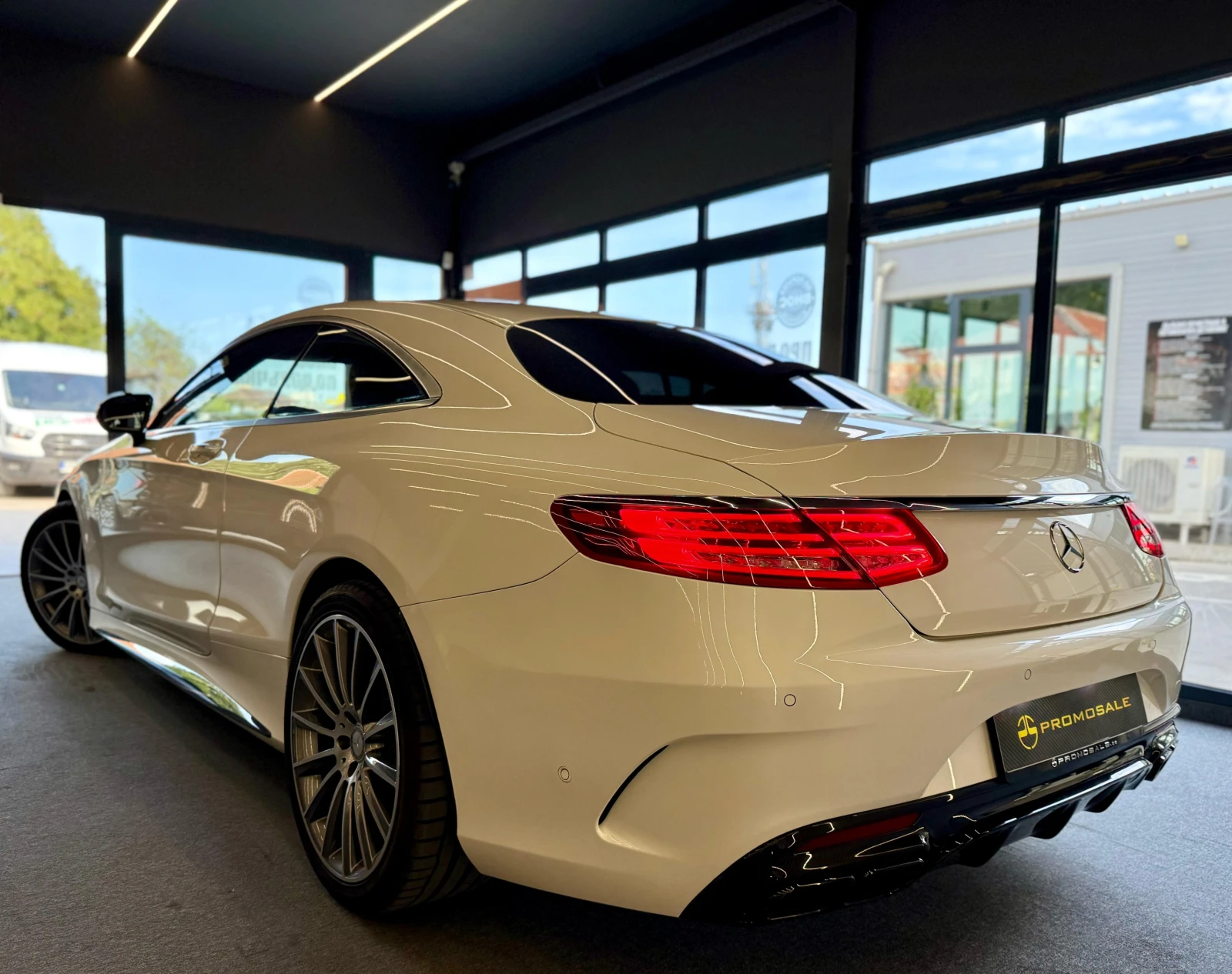 Mercedes-Benz S 500 Coupe* 4M* AMG* Carbon* Designo* Лизинг* Pano* Обд - изображение 4