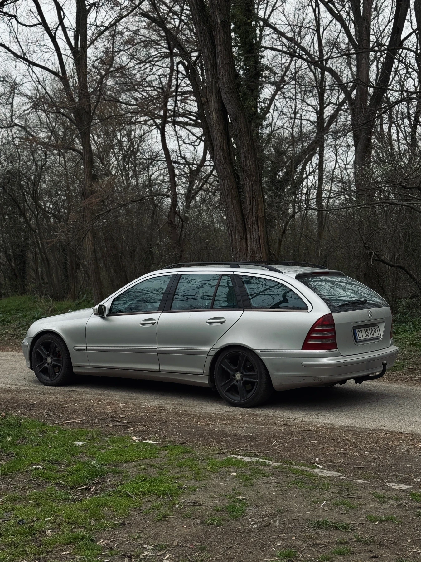 Mercedes-Benz C 270 Avantgarde, снимка 4 - Автомобили и джипове - 53949316