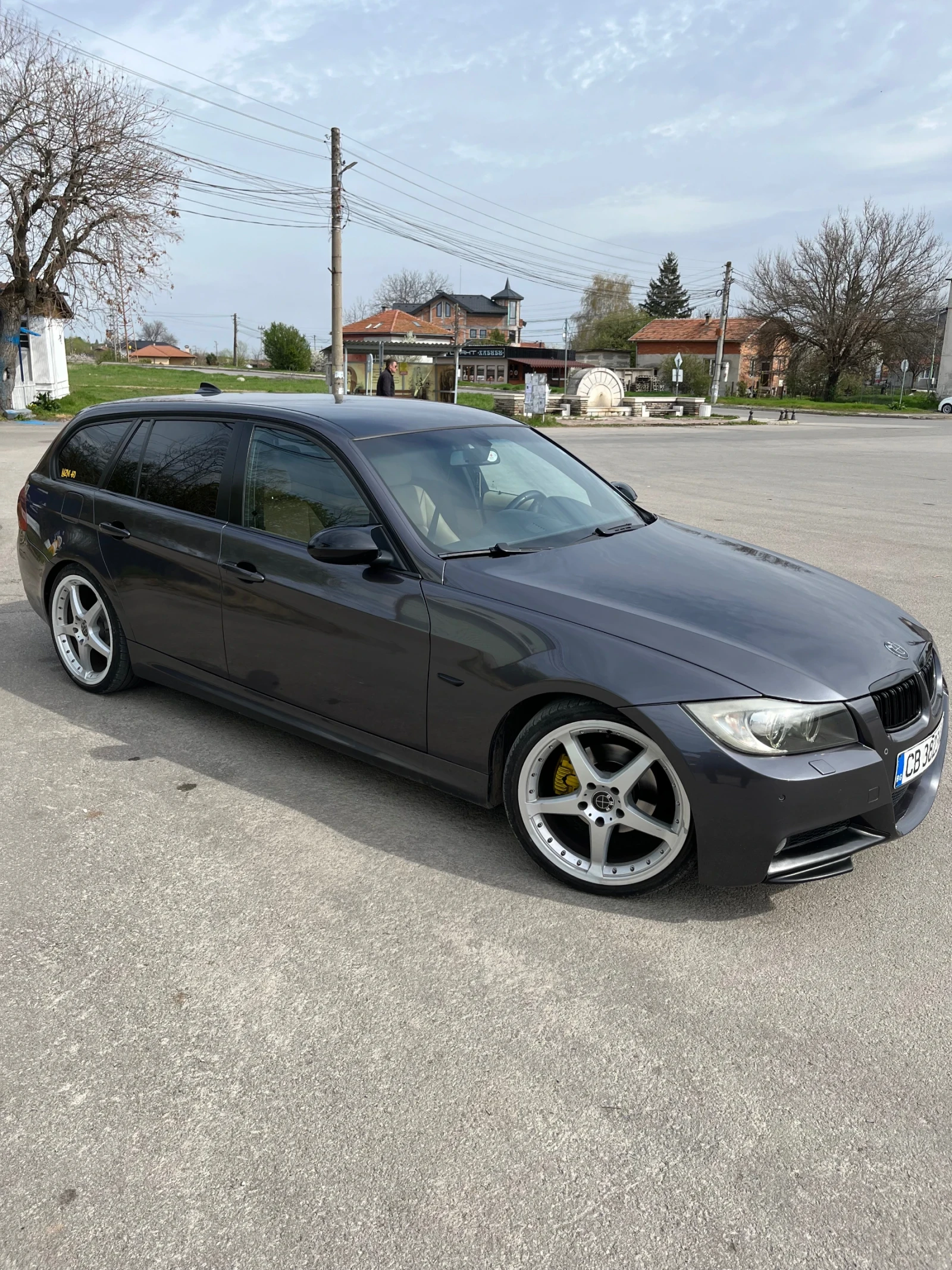 BMW 320, снимка 14 - Автомобили и джипове - 54448795
