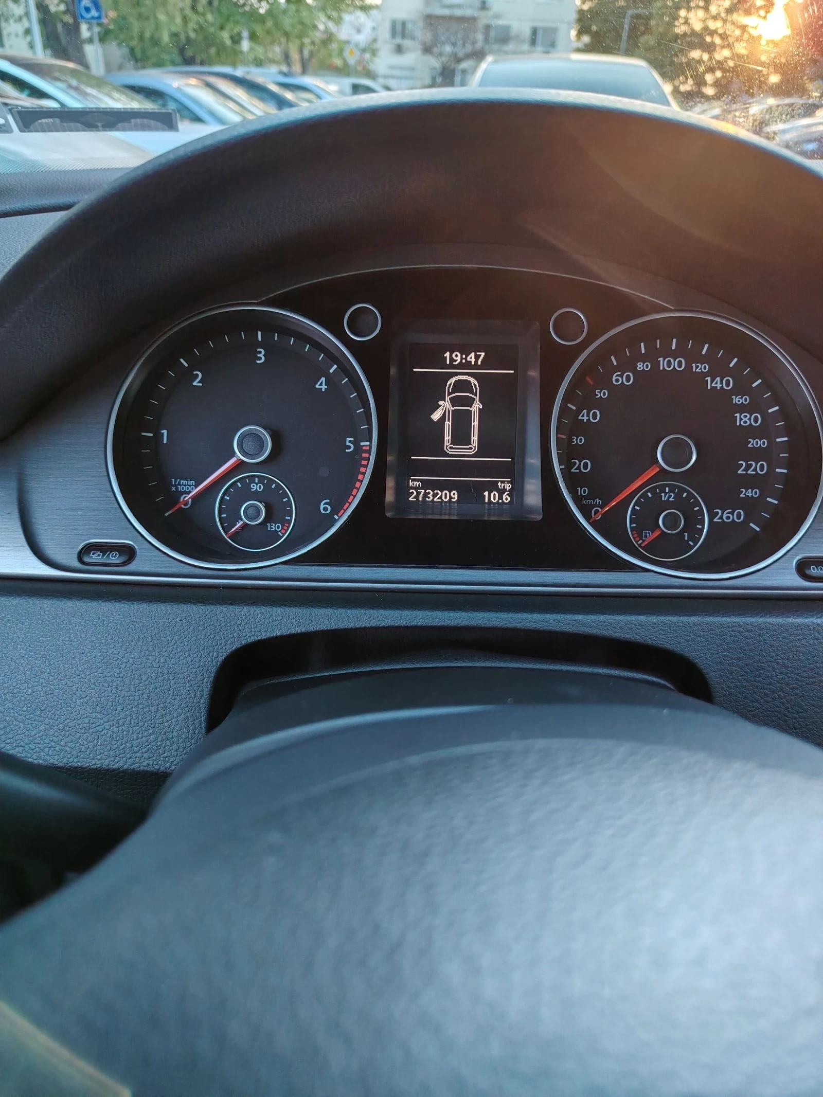 VW Passat, снимка 5 - Автомобили и джипове - 54511473