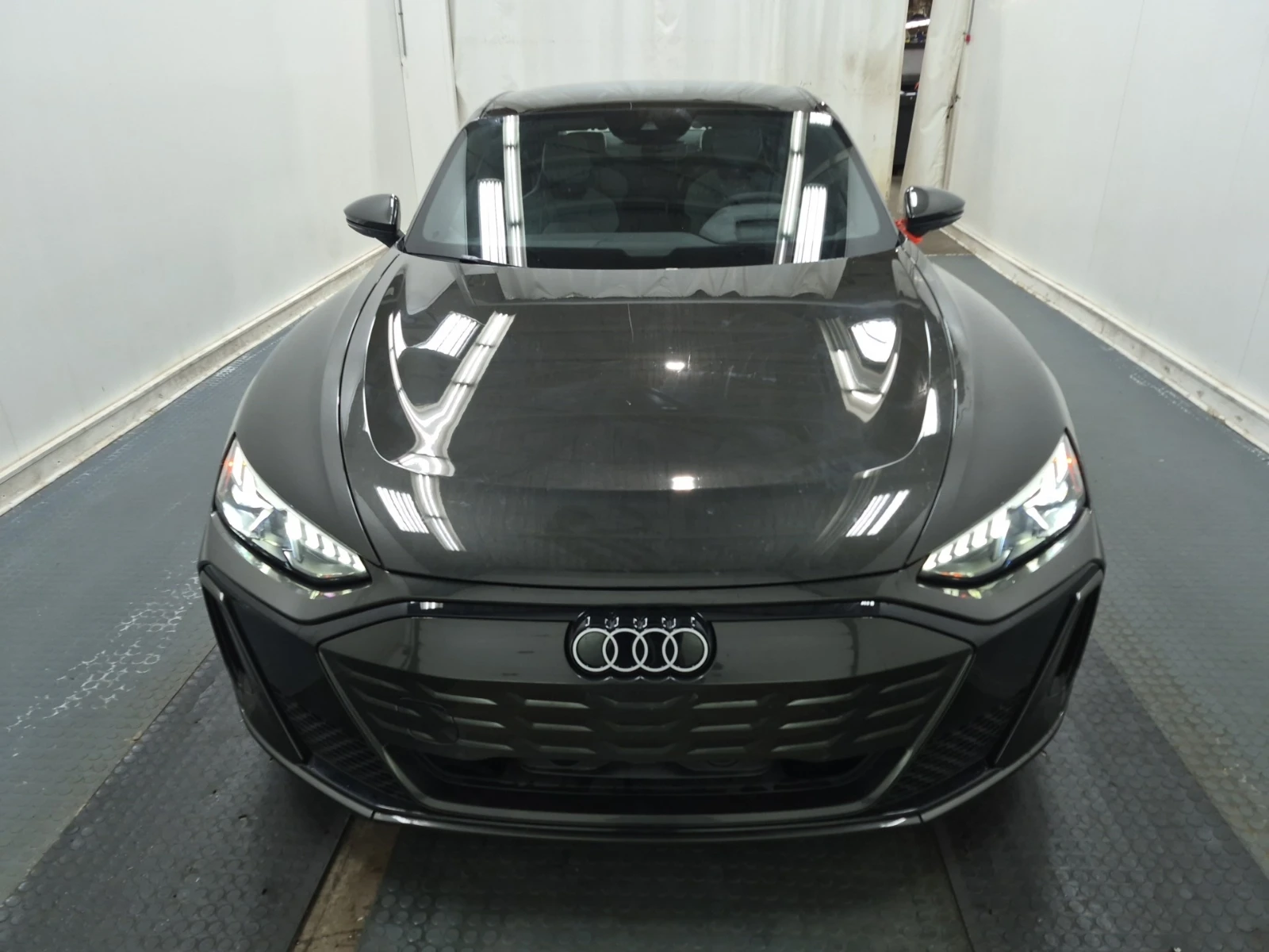 Audi E-Tron GT PREMIUM PLUS, снимка 3 - Автомобили и джипове - 54643309