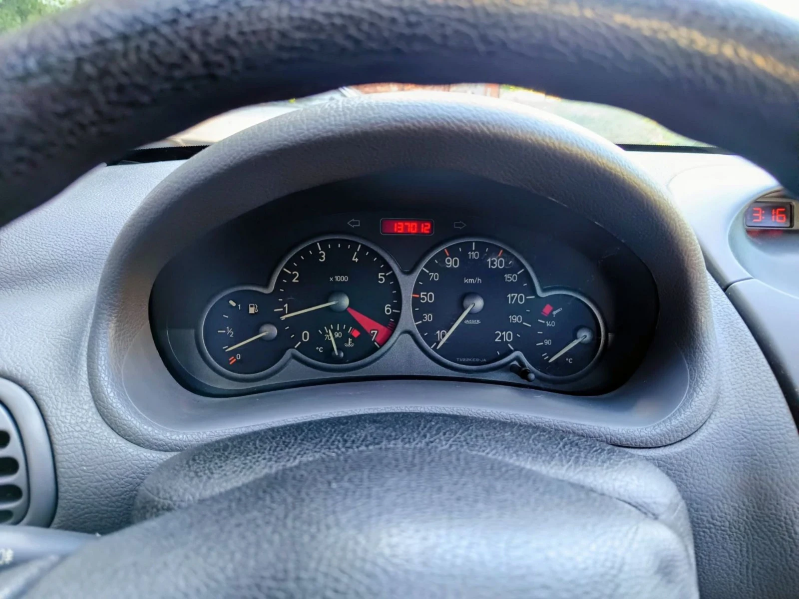 Peugeot 206 Газ-бензин, снимка 4 - Автомобили и джипове - 54682311