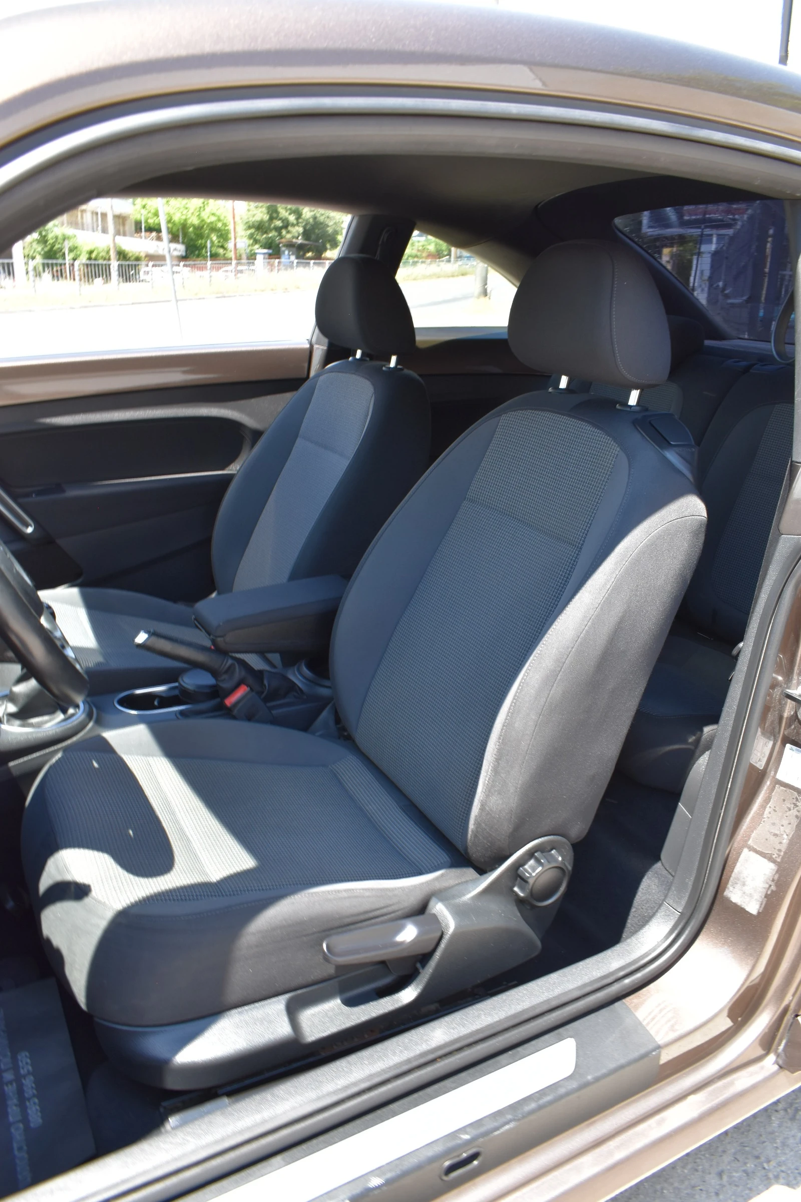VW Beetle 1.6TDI* XENON* �����* FULL-LED | Mobile.bg � ����������� 11