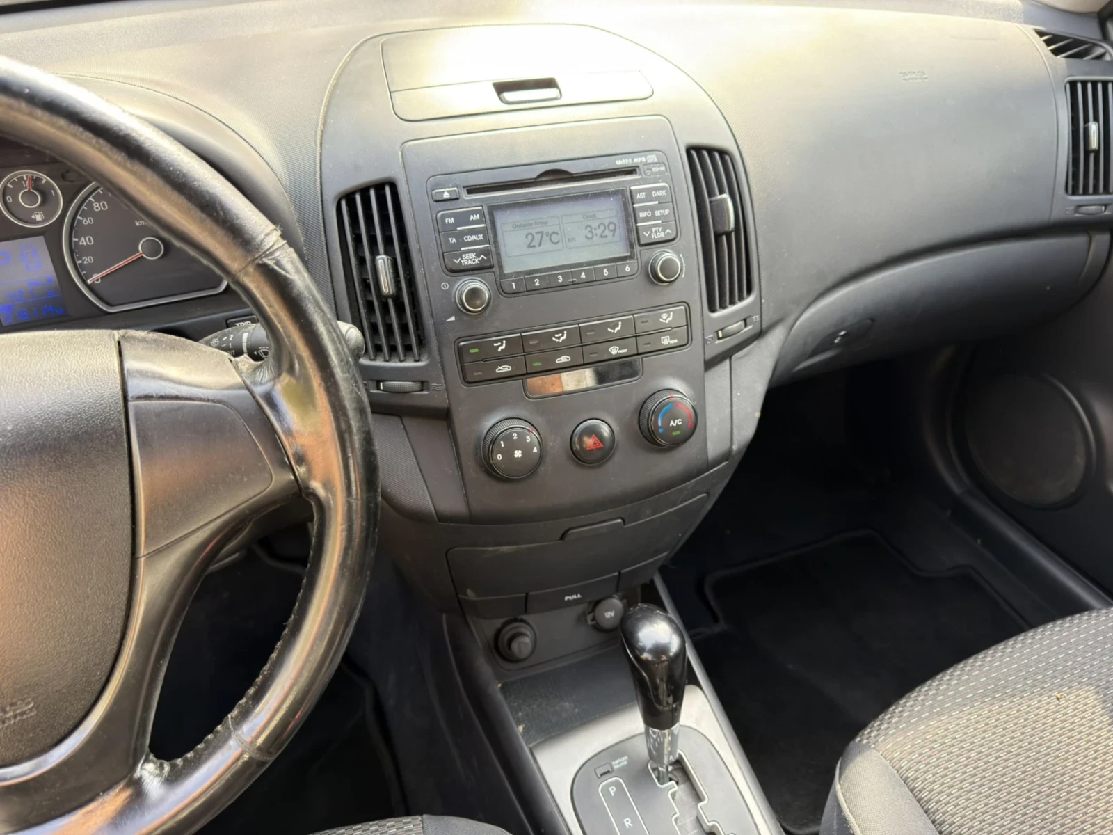 Hyundai I30 1.6 Дизел Атоматик, снимка 10 - Автомобили и джипове - 55364777