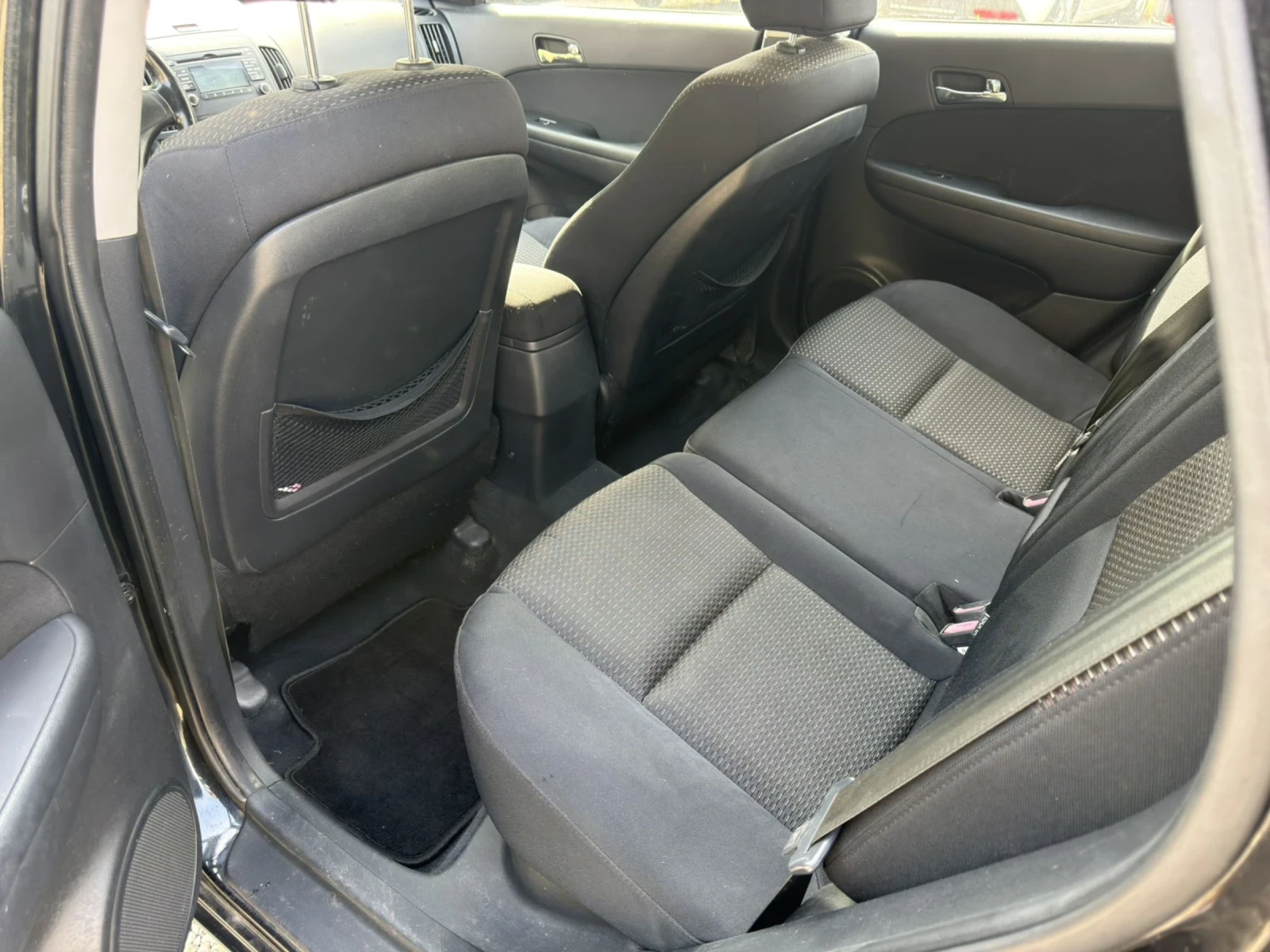 Hyundai I30 1.6 Дизел Атоматик, снимка 11 - Автомобили и джипове - 55364777