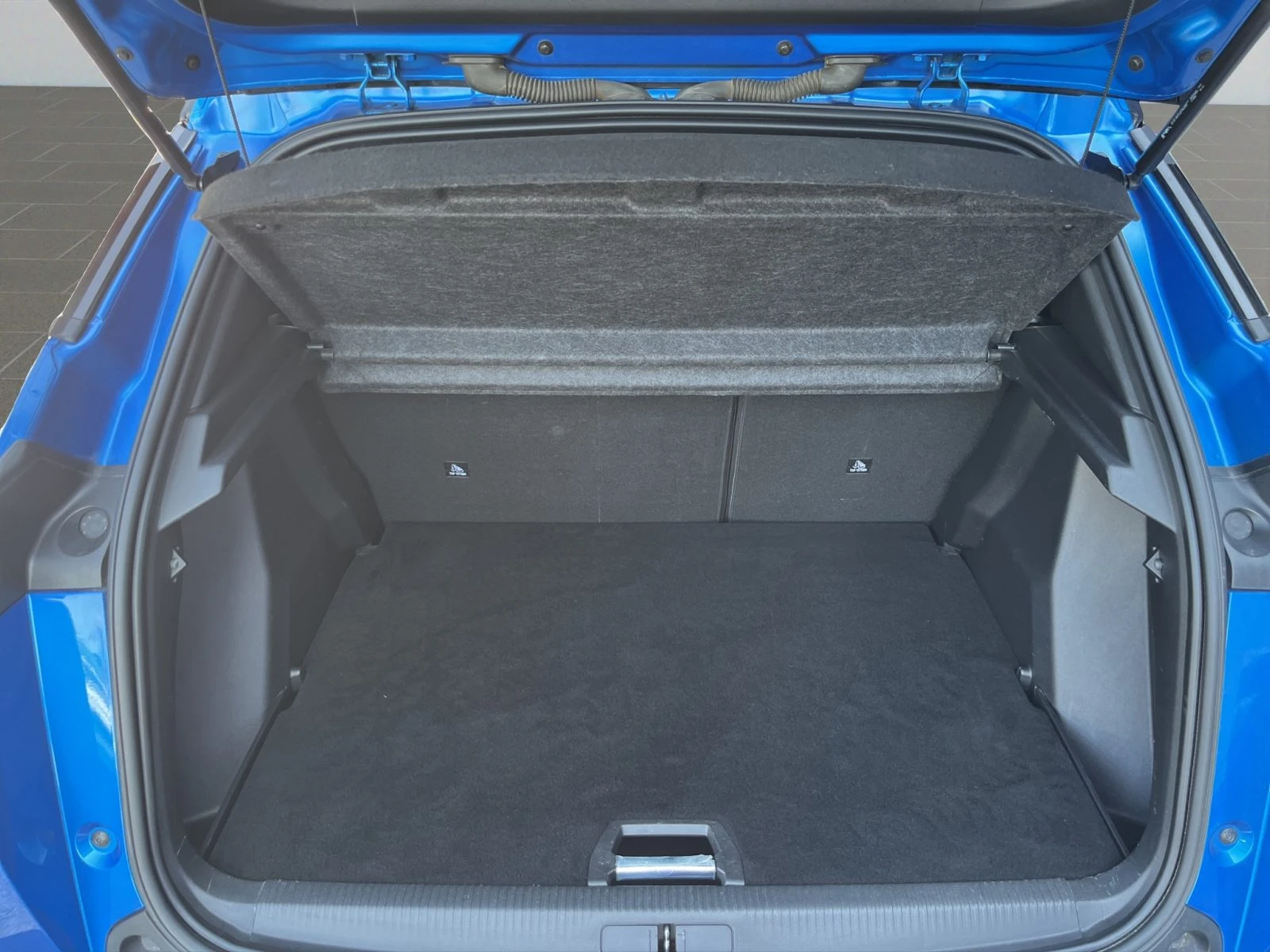 Peugeot 2008 GT//2011116, снимка 11 - Автомобили и джипове - 55626384