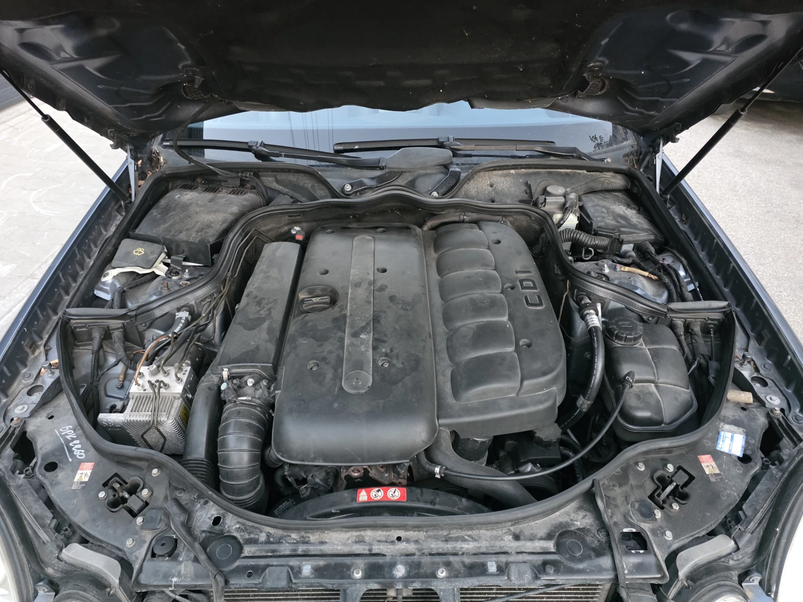 Mercedes-Benz E 320 Cdi 204к.с , снимка 6 - Автомобили и джипове - 55646462