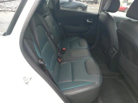 Kia Niro 65 kWh Premium, снимка 13