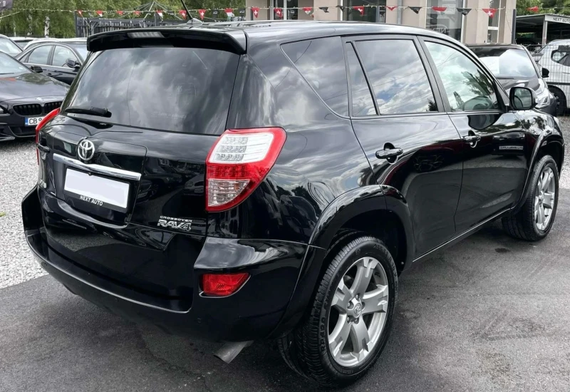 Toyota Rav4 2.2D-cat-автоматик-нави, снимка 5 - Автомобили и джипове - 47231652