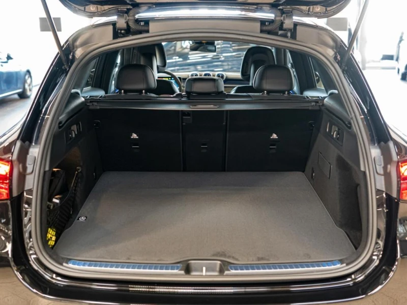 Mercedes-Benz GLC 220d/ AMG/ 4-MATIC/ LED PERFORMANCE/ 360/ MEMORY/, снимка 17 - Автомобили и джипове - 51297374