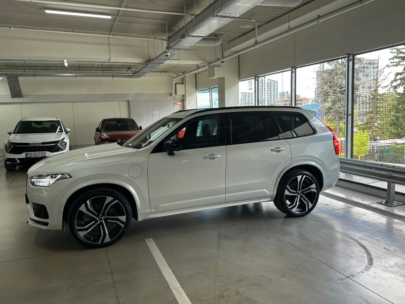 Volvo Xc90, снимка 3 - Автомобили и джипове - 52084720