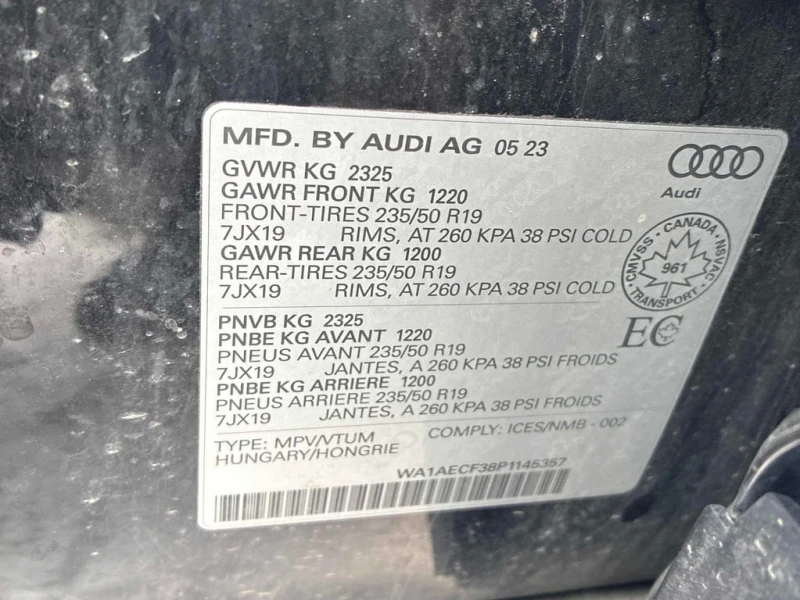 Audi Q3 2023 Komfort * CARFAX * БЕЗ ПЪРВОНАЧАЛНА ВНОСКА, снимка 15 - Автомобили и джипове - 52644276