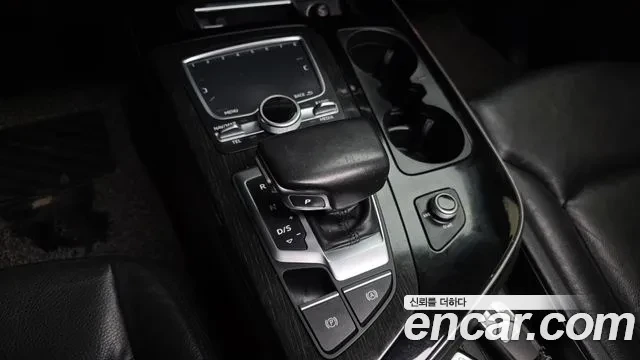 Audi Q7 PREMIUM PLUS / ДИГ.ТАБЛО / ПАНОРАМА / ПОДГРЕВИ , снимка 11 - Автомобили и джипове - 54009131