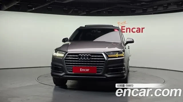 Audi Q7 PREMIUM PLUS / ДИГ.ТАБЛО / ПАНОРАМА / ПОДГРЕВИ , снимка 3 - Автомобили и джипове - 54009131