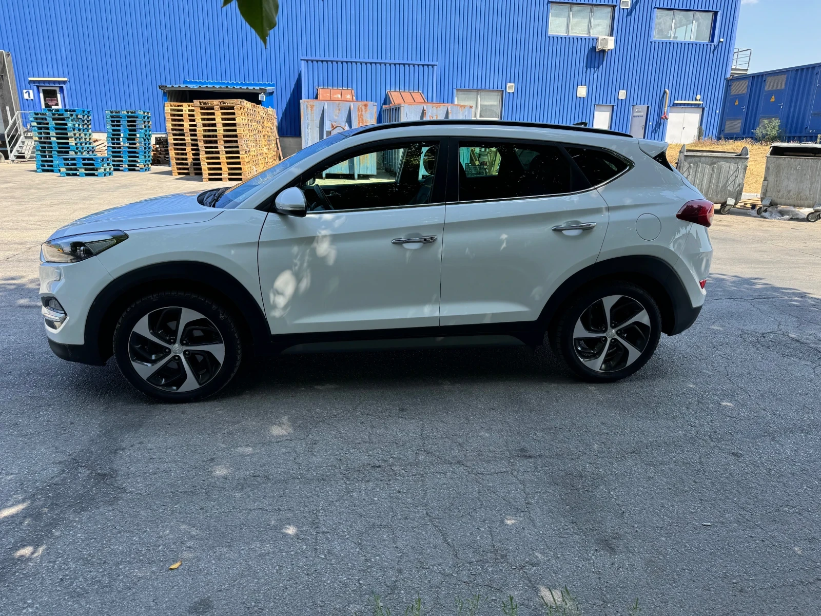 Hyundai Tucson 2.0-136kc 4x4 - изображение 2