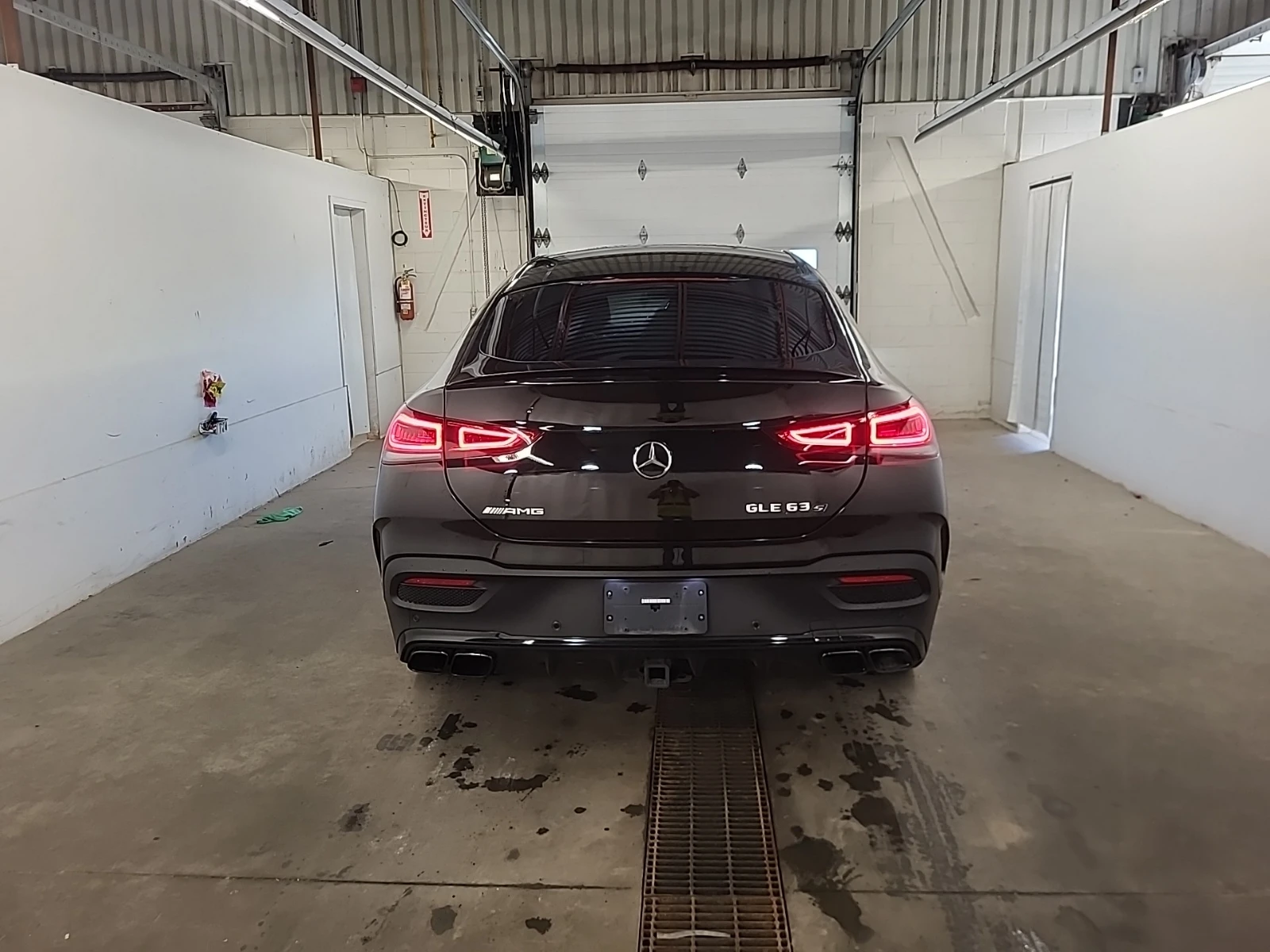 Mercedes-Benz GLE 63 S AMG * АВТОКРЕДИТ* * ЦЕНА ДО БЪЛГАРИЯ*  - изображение 6