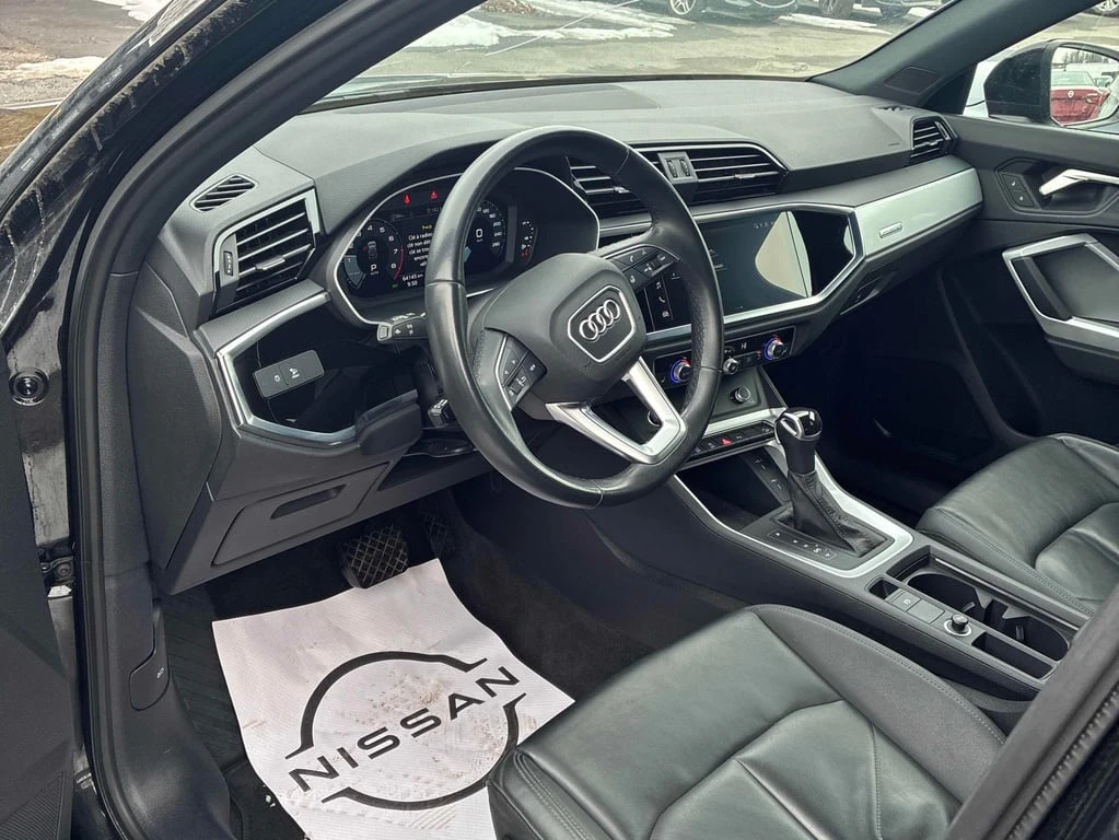 Audi Q3 2023 Komfort * CARFAX * БЕЗ ПЪРВОНАЧАЛНА ВНОСКА - изображение 7