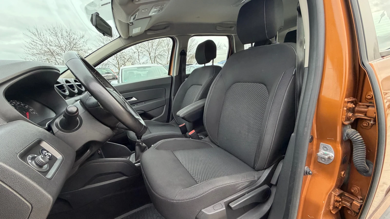 Dacia Duster 1.6i ���/������ | Mobile.bg � ����������� 11