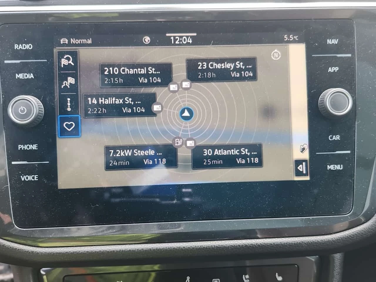 VW Tiguan  | HIGHLINE R LINE | ОБДУХВАНЕ | CARFAX, снимка 11 - Автомобили и джипове - 53824719