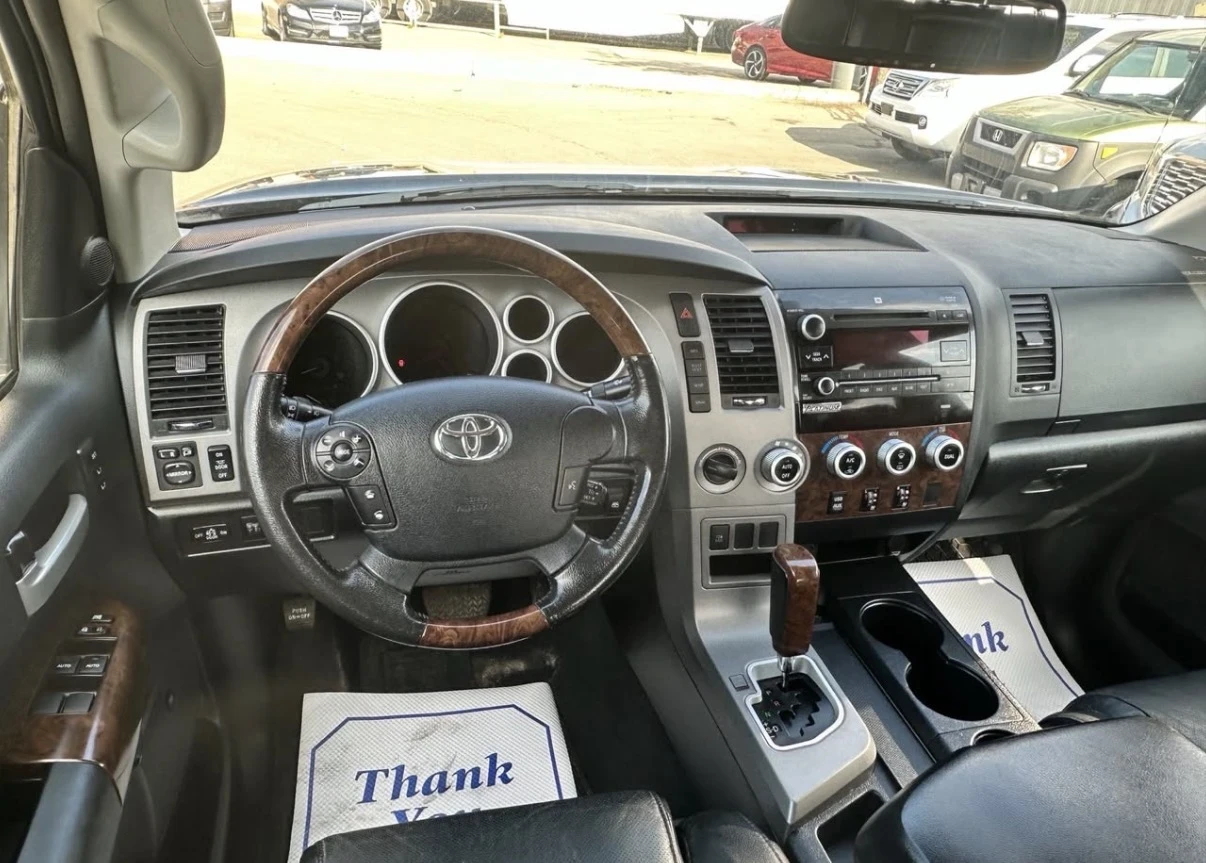 Toyota Tundra Platinum | 5.7 V8 | Обдухване | JBL | Без Инцидент, снимка 4 - Автомобили и джипове - 53861450