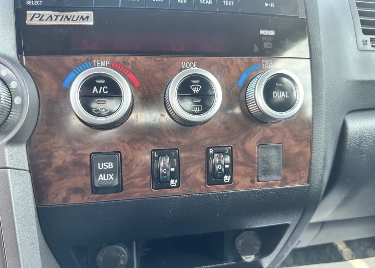 Toyota Tundra Platinum | 5.7 V8 | Обдухване | JBL | Без Инцидент, снимка 8 - Автомобили и джипове - 53861450