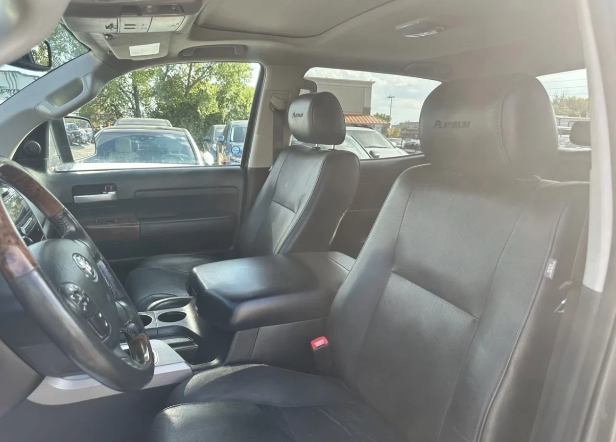Toyota Tundra Platinum | 5.7 V8 | Обдухване | JBL | Без Инцидент, снимка 6 - Автомобили и джипове - 53861450