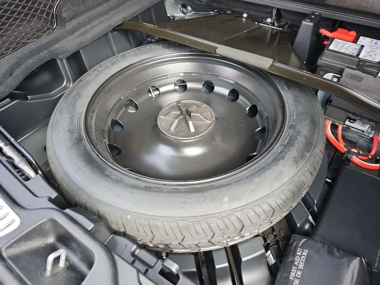 Mercedes-Benz GLC 300  | DISTRONIC | BURMESTER | 360 | , снимка 15 - Автомобили и джипове - 53972078