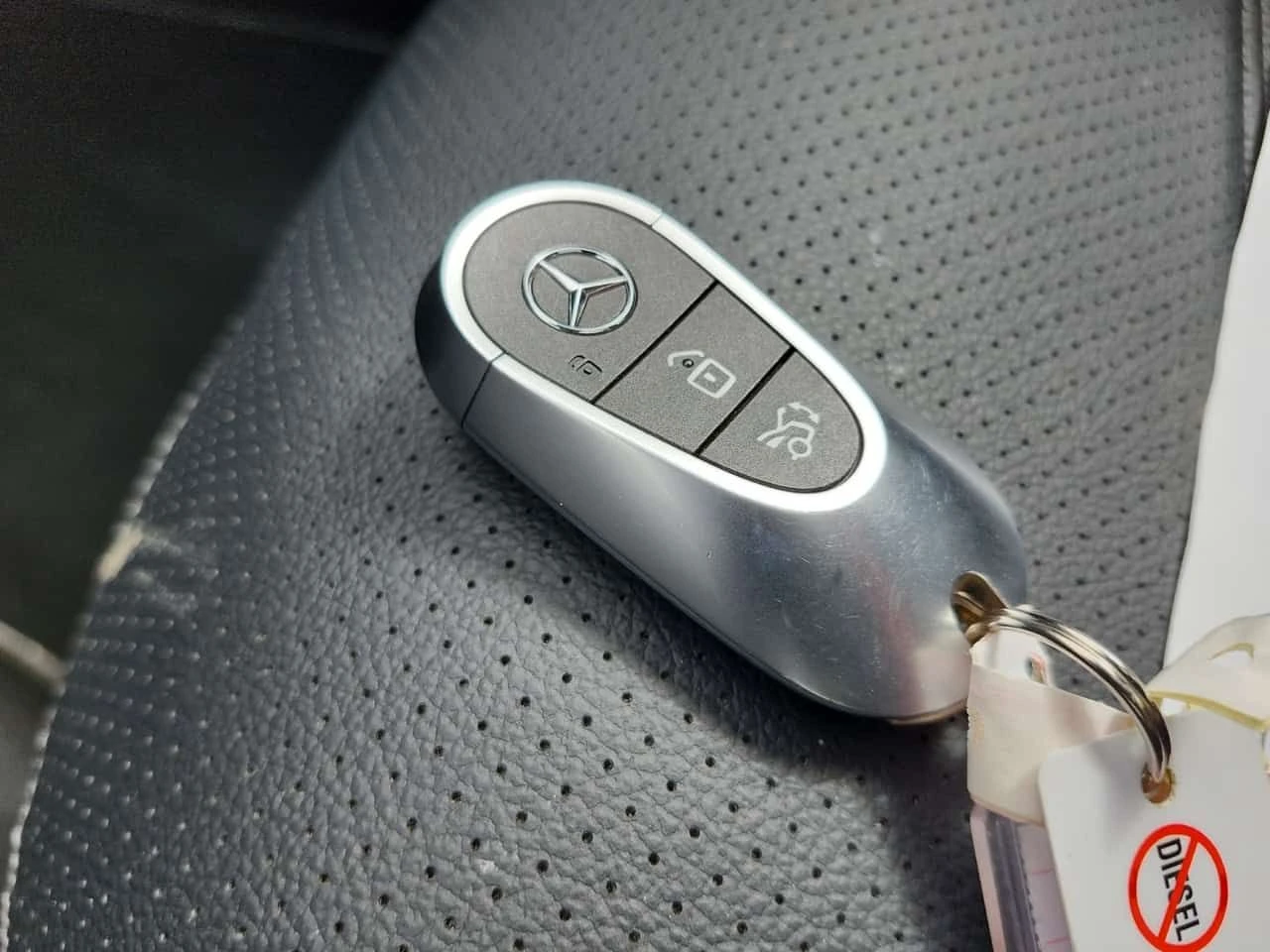 Mercedes-Benz GLC 300  | DISTRONIC | BURMESTER | 360 | , снимка 7 - Автомобили и джипове - 53972078