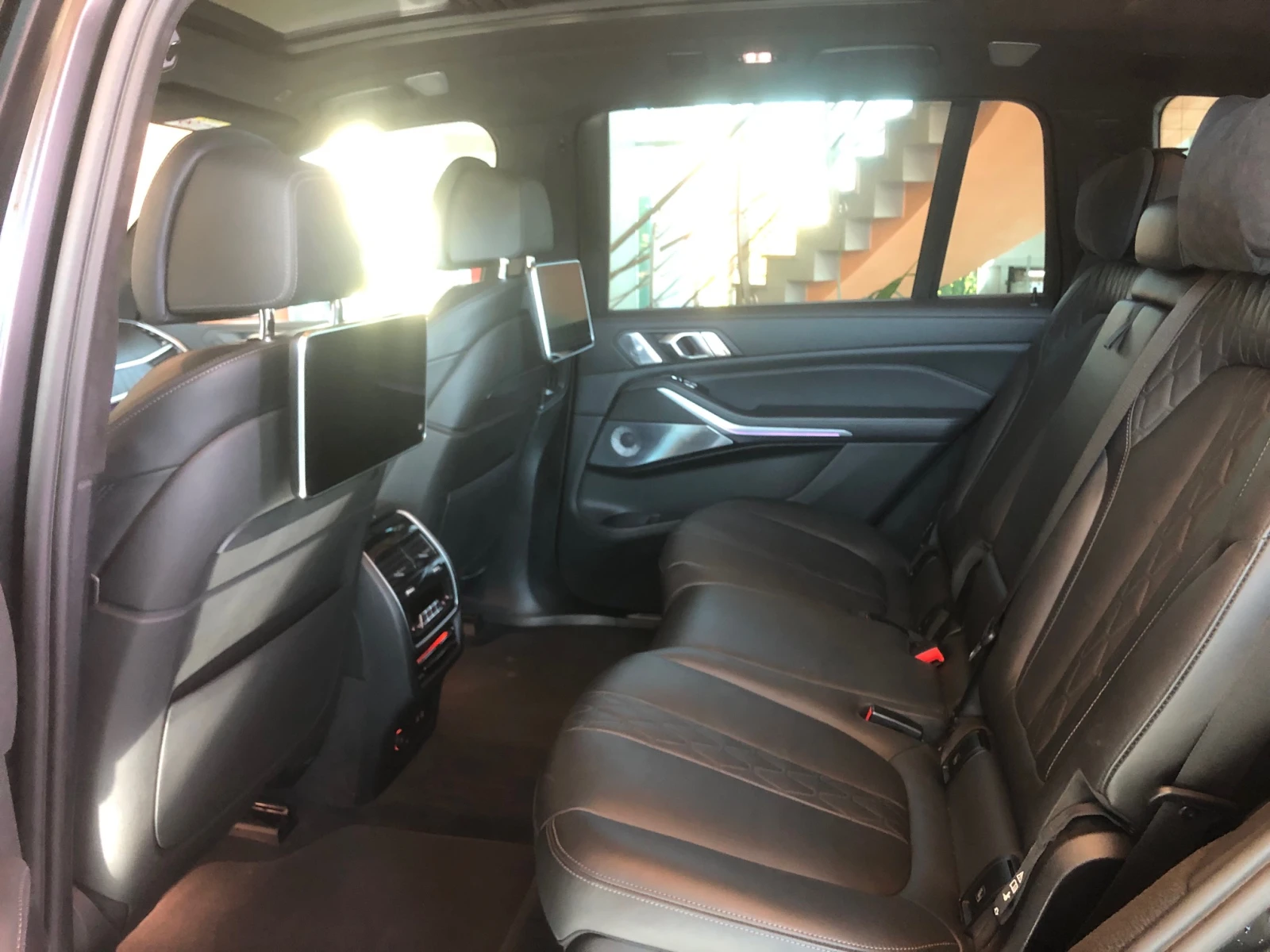 BMW X7 M50i Xdrive , снимка 10 - Автомобили и джипове - 54702396