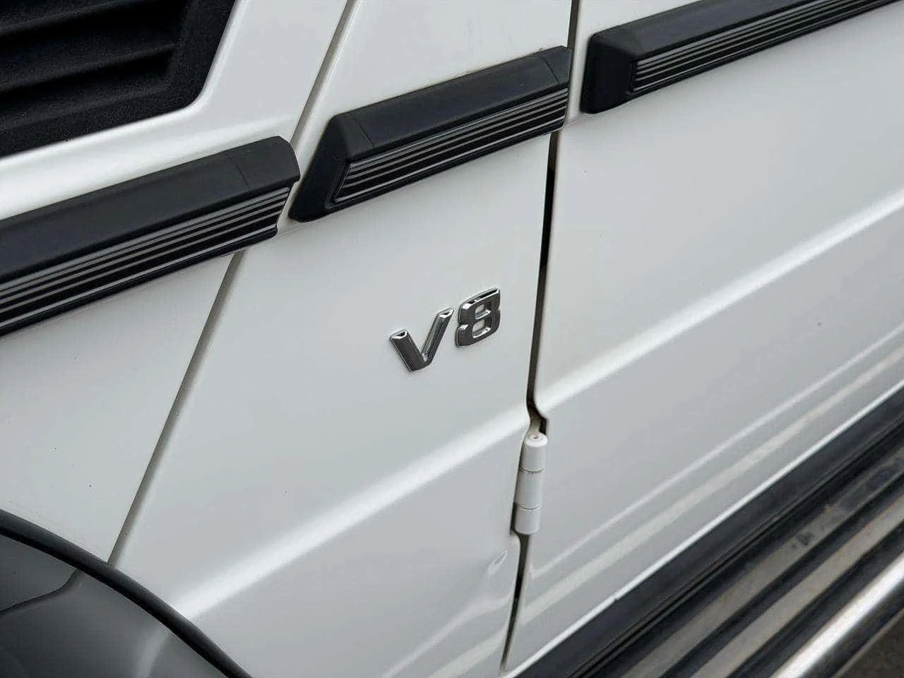 Mercedes-Benz G * 4MATIC G550 * * 5.5L V8 // 382 HP* * * CARFAX * , снимка 13 - Автомобили и джипове - 54785326