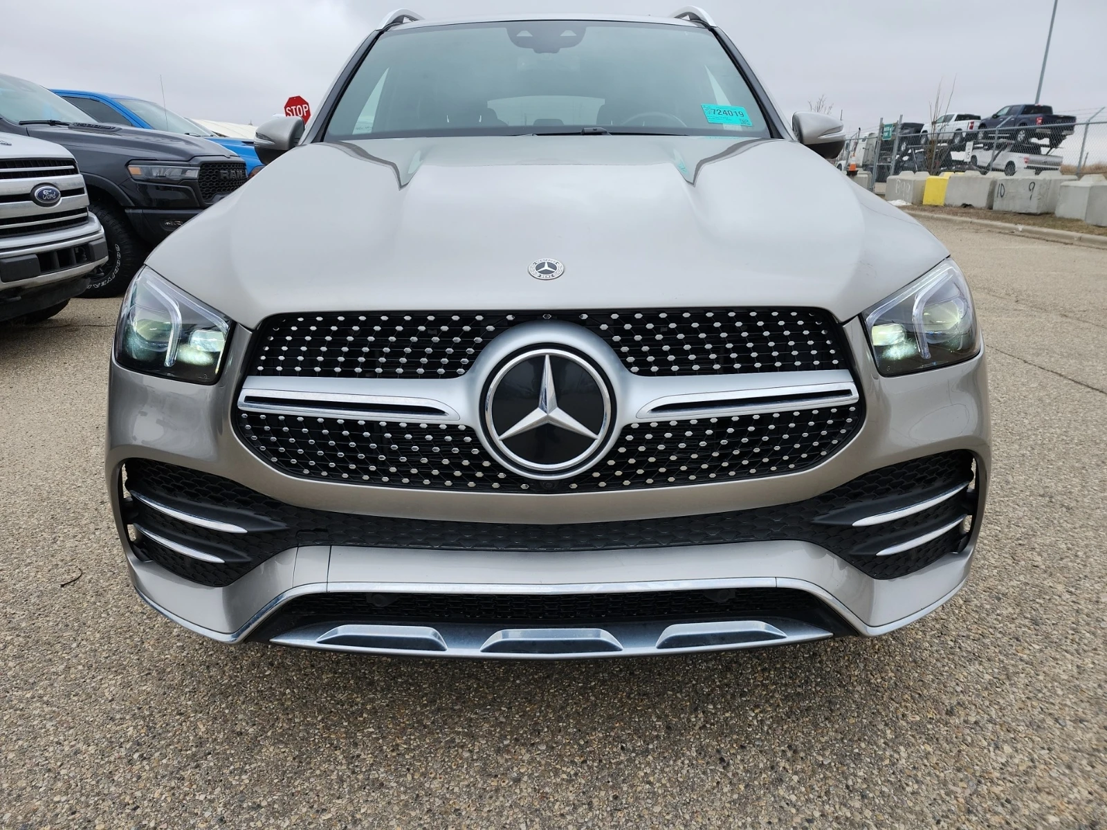 Mercedes-Benz GLE 350 BURMESTER * ПОДГРЕВИ * ПАНО * KEYLESS, снимка 3 - Автомобили и джипове - 55090569