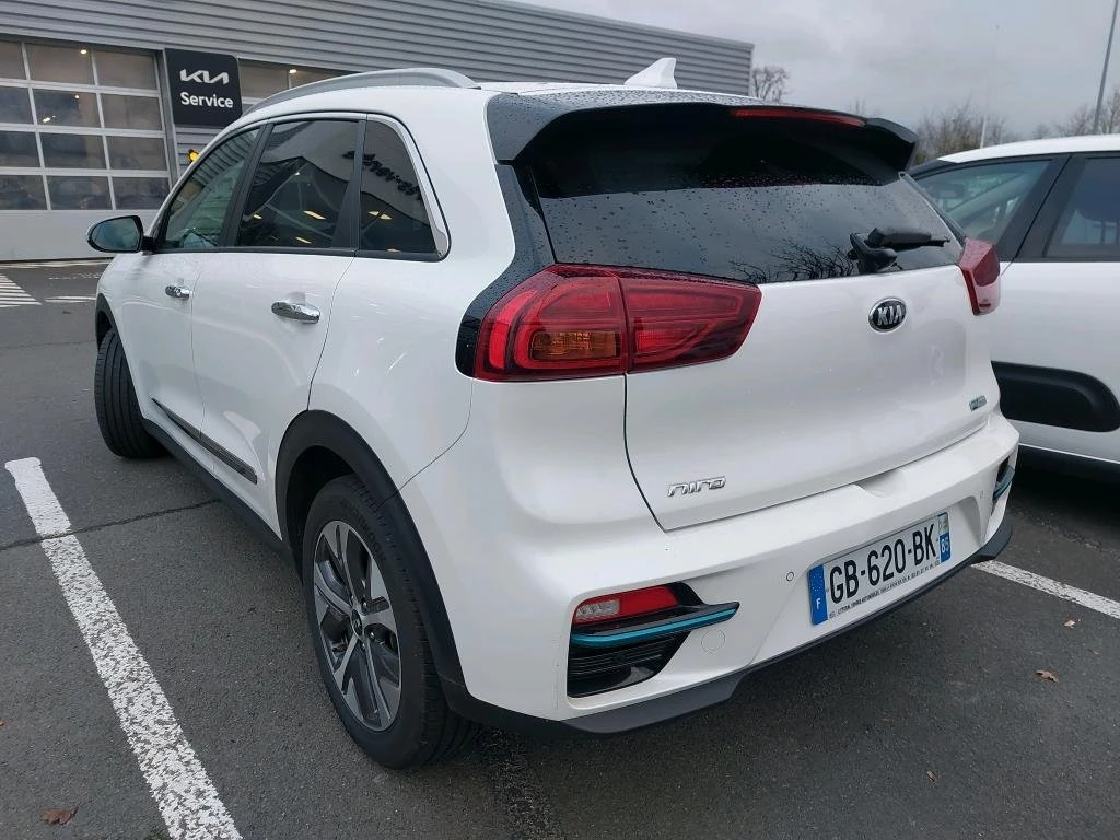 Kia Niro 65 kWh Premium, снимка 3 - Автомобили и джипове - 55185455
