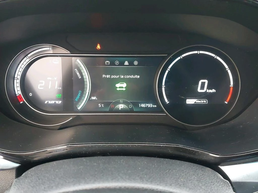 Kia Niro 65 kWh Premium, снимка 9 - Автомобили и джипове - 55185455
