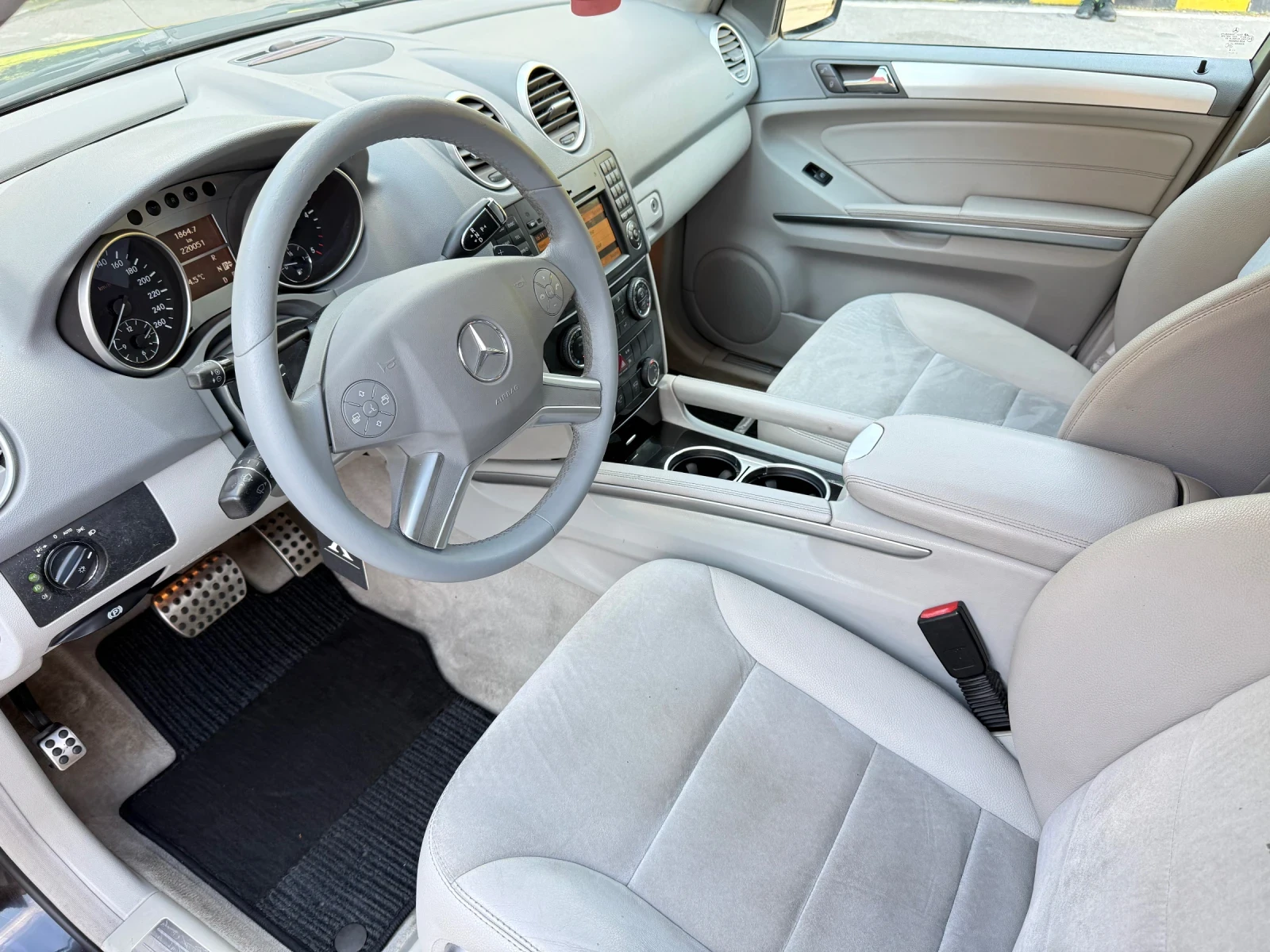 Mercedes-Benz ML 320 3.2CDI Facelift/OFFROAD/4x4/Navi, снимка 10 - Автомобили и джипове - 55253498