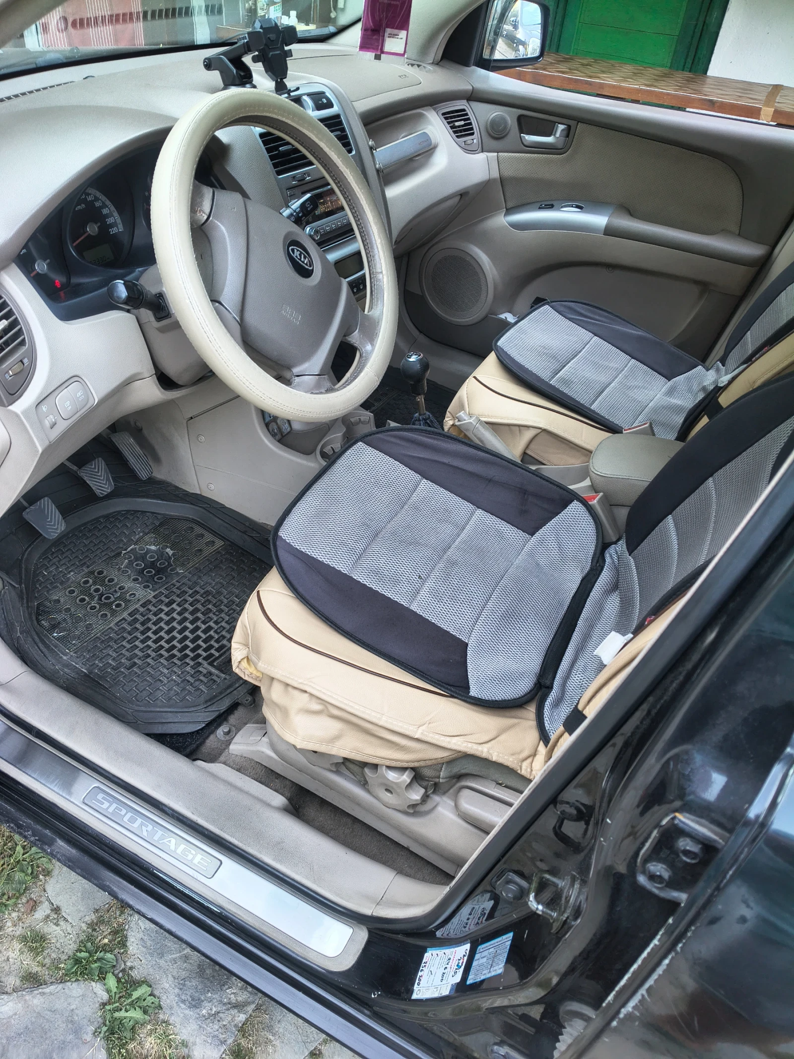 Kia Sportage, снимка 8 - Автомобили и джипове - 55543143