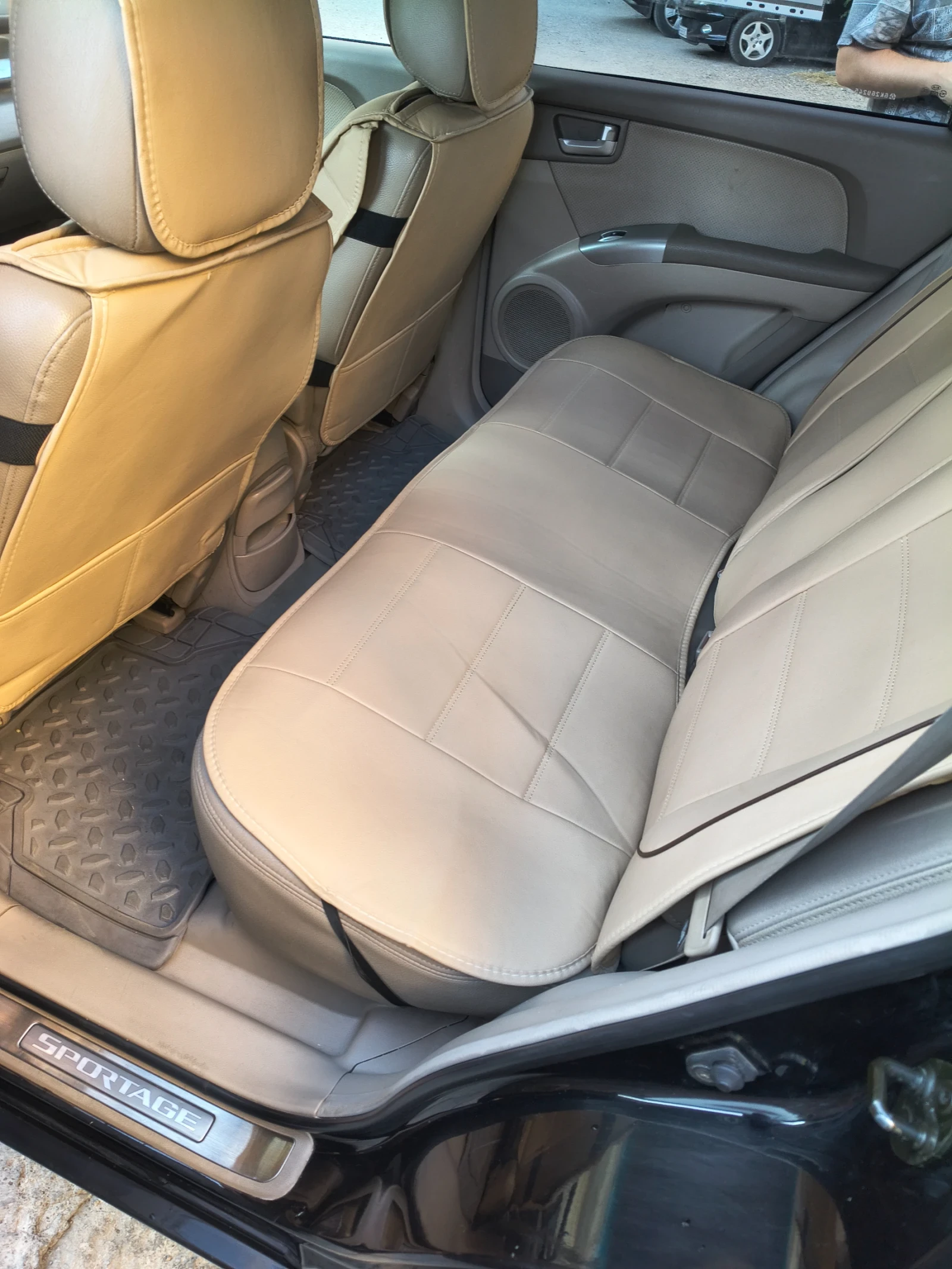 Kia Sportage, снимка 14 - Автомобили и джипове - 55543143
