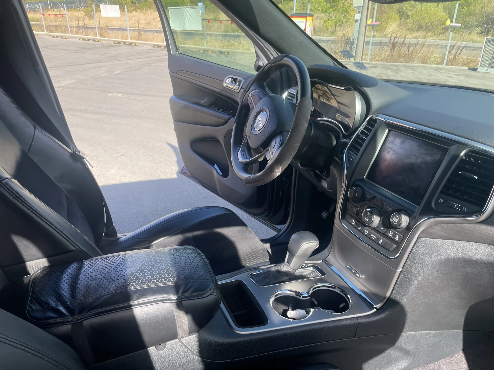 Jeep Grand cherokee 3.6, снимка 9 - Автомобили и джипове - 56182746