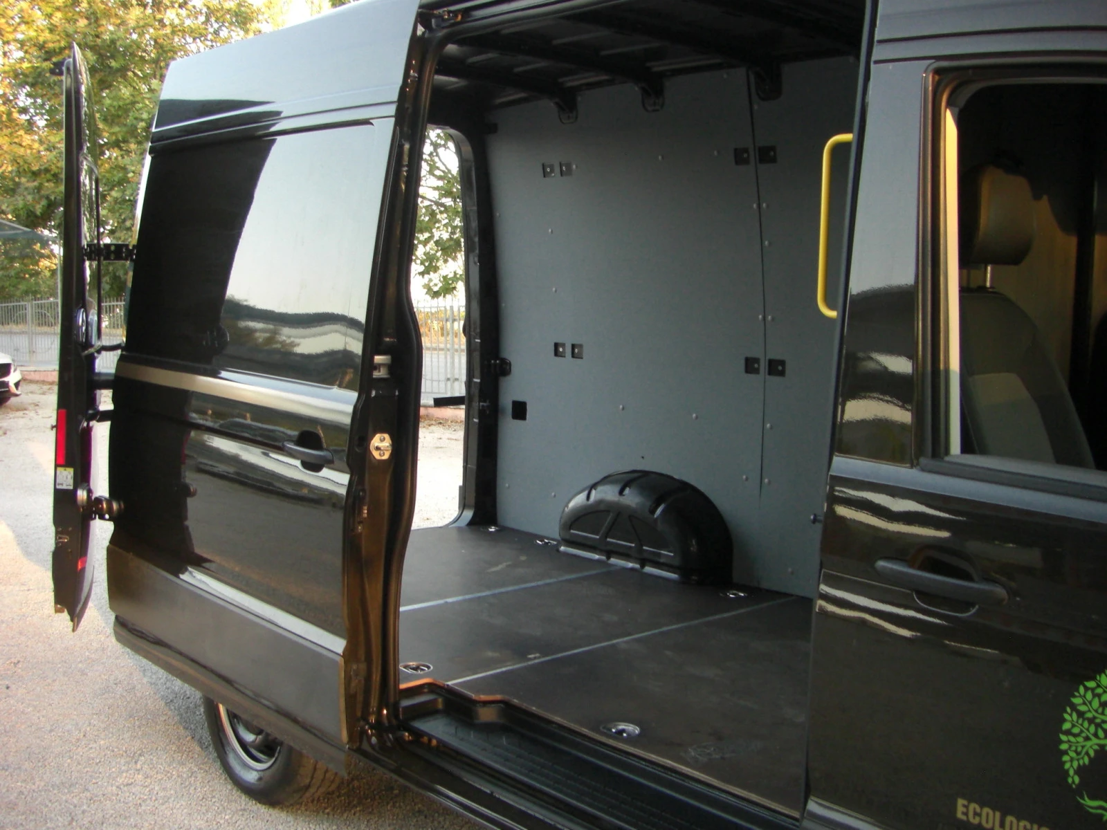 VW Crafter 2.0TDI 6ck.NAVI KAMERA DISTANS EURO 6B | Mobile.bg   15