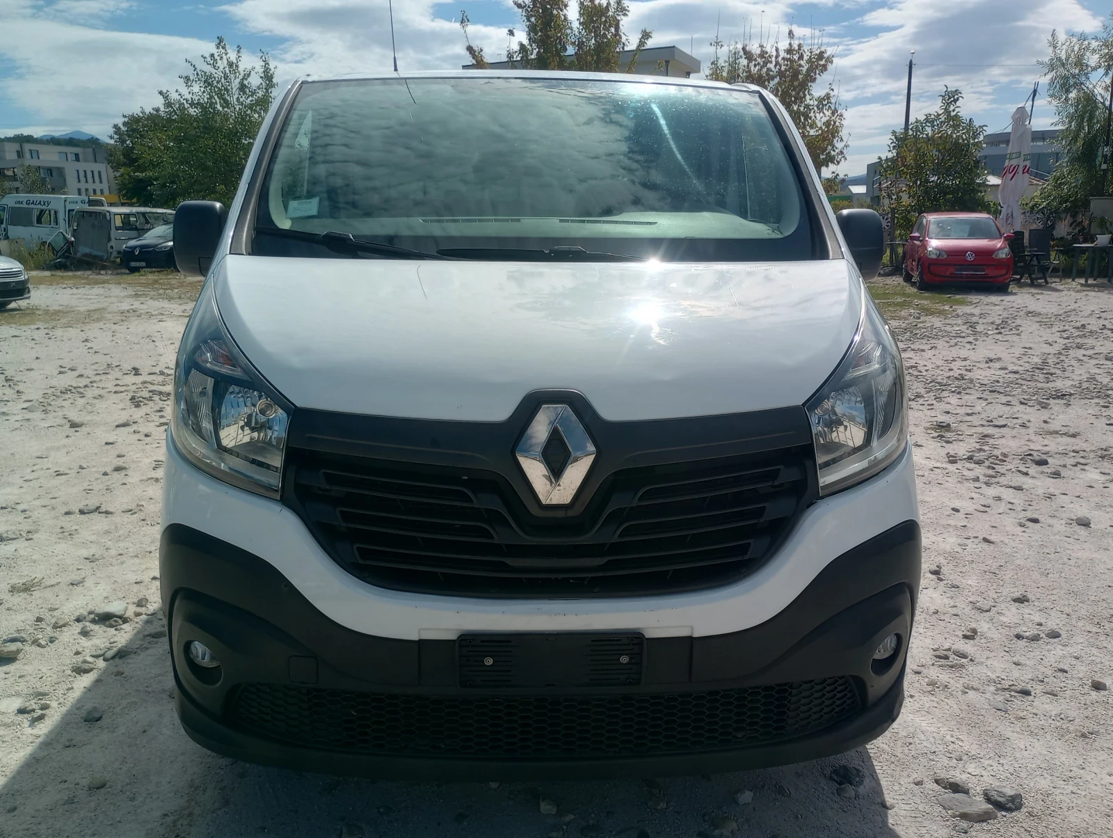 Renault Trafic 1.6DCI - изображение 2